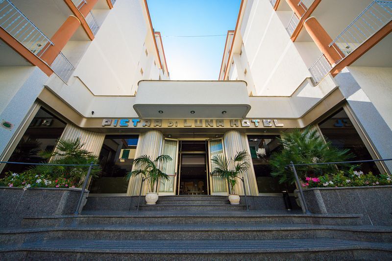 מאיורי Hotel Pietra Di Luna מראה חיצוני תמונה
